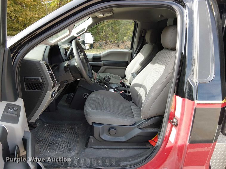 image for item FK0505 2020 Ford F550 Super Duty XLT ambulance