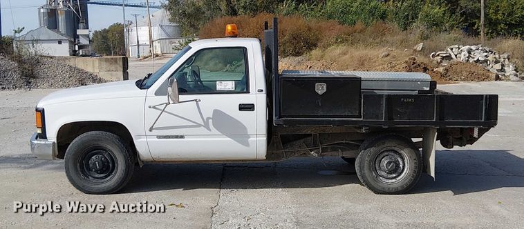 image for item FK0510 1997 GMC Sierra 2500HD flatbed pickup truck