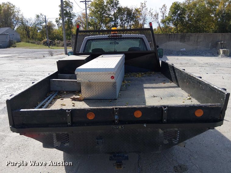 image for item FK0510 1997 GMC Sierra 2500HD flatbed pickup truck