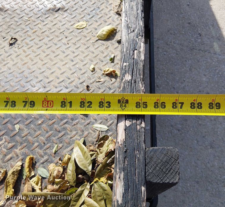 image for item FK0510 1997 GMC Sierra 2500HD flatbed pickup truck