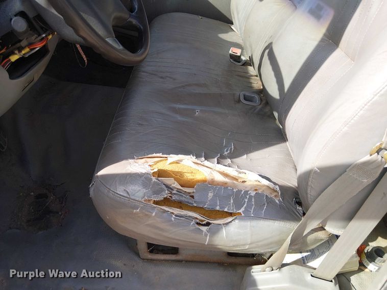 image for item FK0510 1997 GMC Sierra 2500HD flatbed pickup truck