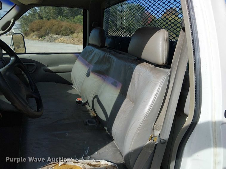 image for item FK0510 1997 GMC Sierra 2500HD flatbed pickup truck