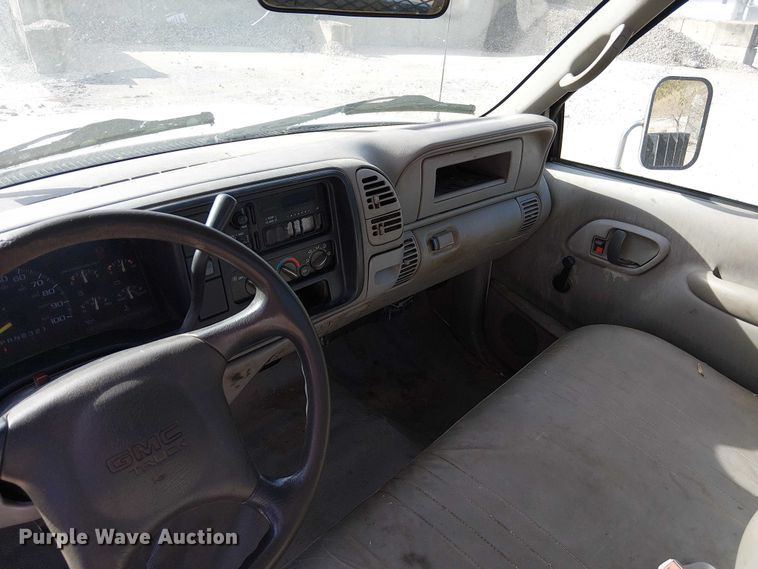 image for item FK0510 1997 GMC Sierra 2500HD flatbed pickup truck