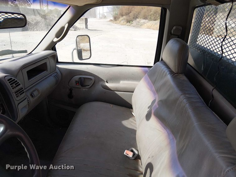 image for item FK0510 1997 GMC Sierra 2500HD flatbed pickup truck