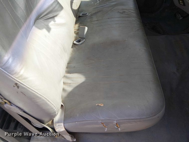 image for item FK0510 1997 GMC Sierra 2500HD flatbed pickup truck