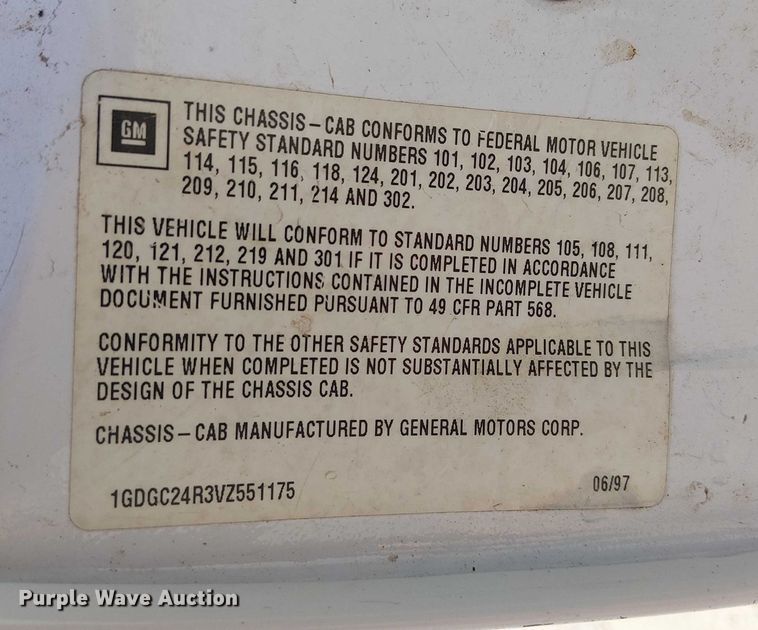 image for item FK0510 1997 GMC Sierra 2500HD flatbed pickup truck