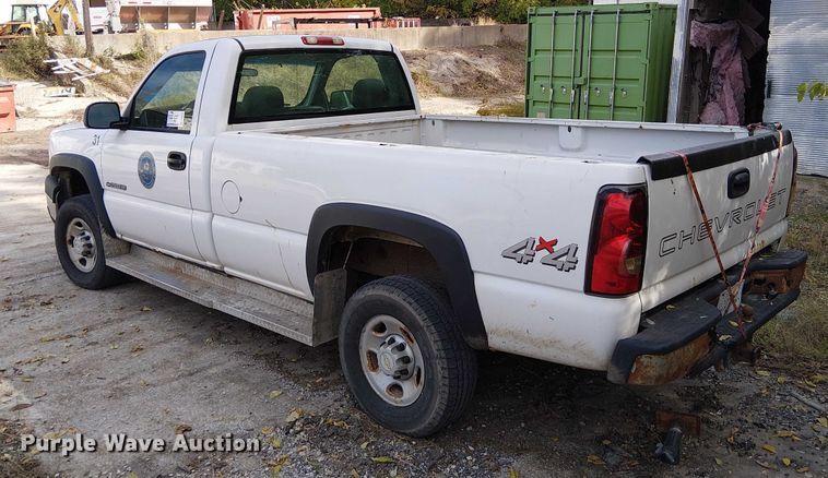 image for item FK0511 2006 Chevrolet Silverado 2500HD pickup truck