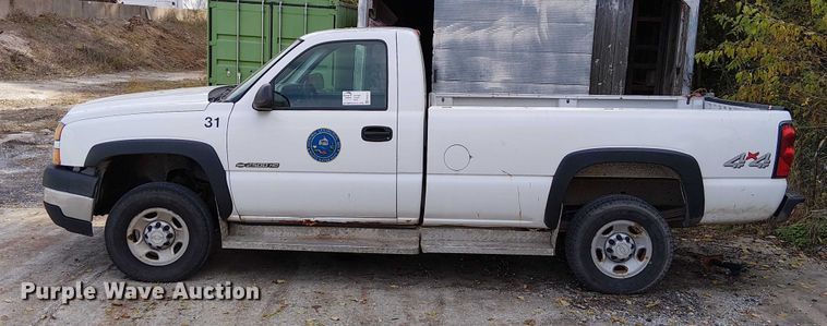 image for item FK0511 2006 Chevrolet Silverado 2500HD pickup truck