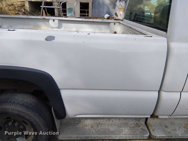 image for item FK0511 2006 Chevrolet Silverado 2500HD pickup truck