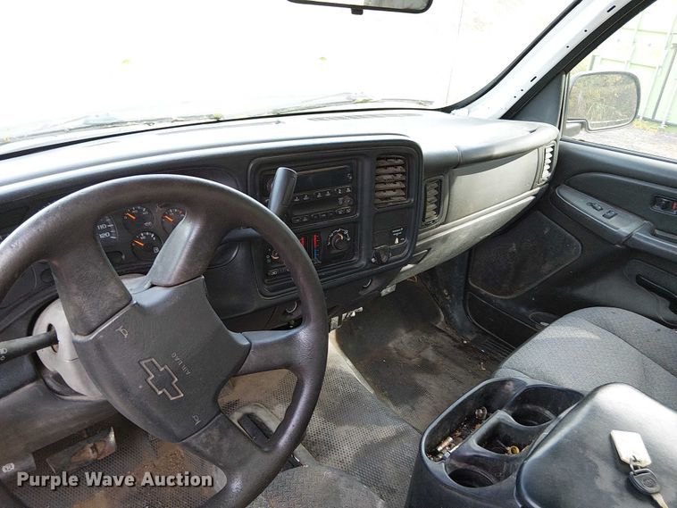 image for item FK0511 2006 Chevrolet Silverado 2500HD pickup truck