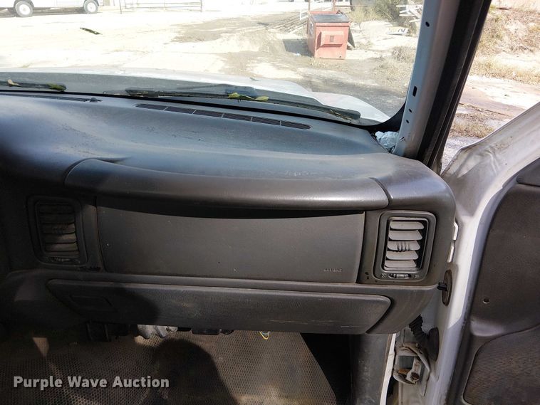 image for item FK0511 2006 Chevrolet Silverado 2500HD pickup truck