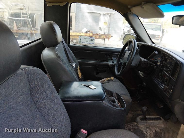 image for item FK0511 2006 Chevrolet Silverado 2500HD pickup truck