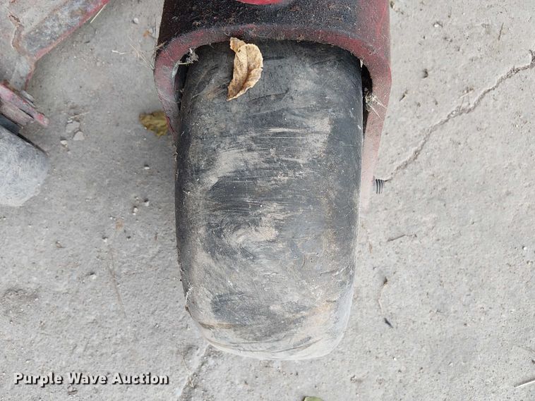 image for item FK0513 ExMark TT20KCE lawn mower