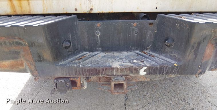 image for item FK0514 2011 Ford F350 Super Duty XL pickup truck