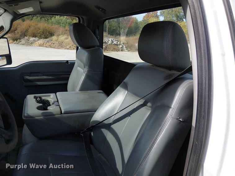 image for item FK0514 2011 Ford F350 Super Duty XL pickup truck