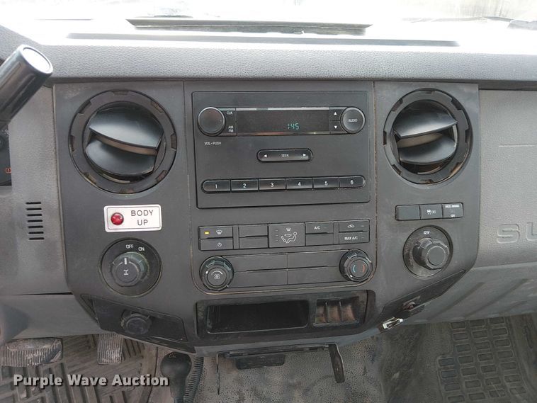 image for item FK0514 2011 Ford F350 Super Duty XL pickup truck