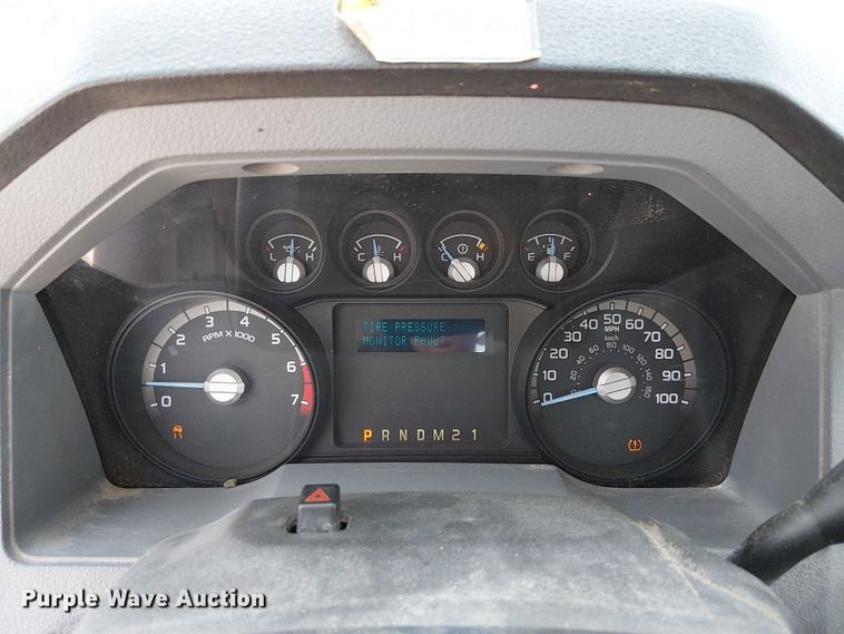 image for item FK0514 2011 Ford F350 Super Duty XL pickup truck