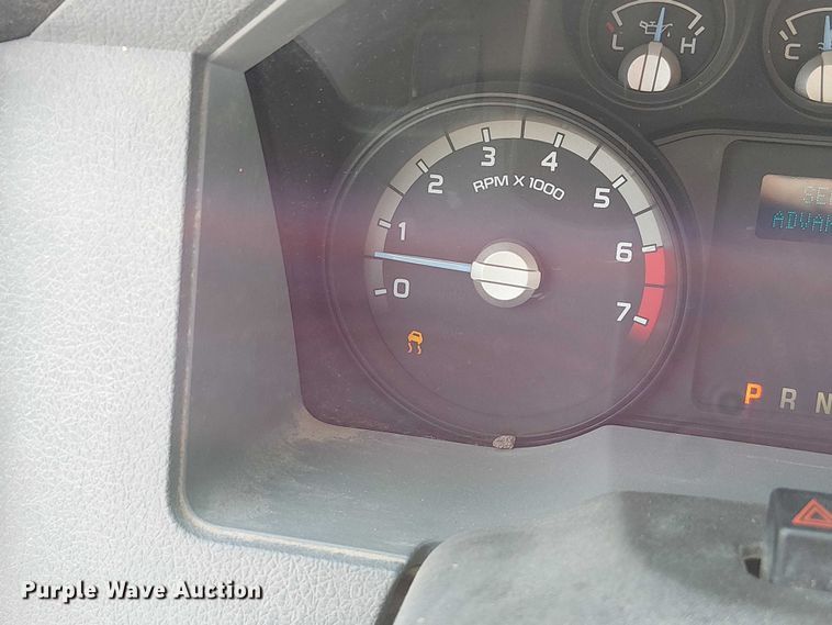 image for item FK0514 2011 Ford F350 Super Duty XL pickup truck