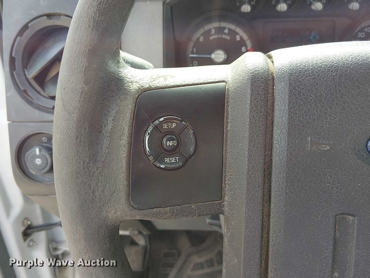 image for item FK0514 2011 Ford F350 Super Duty XL pickup truck