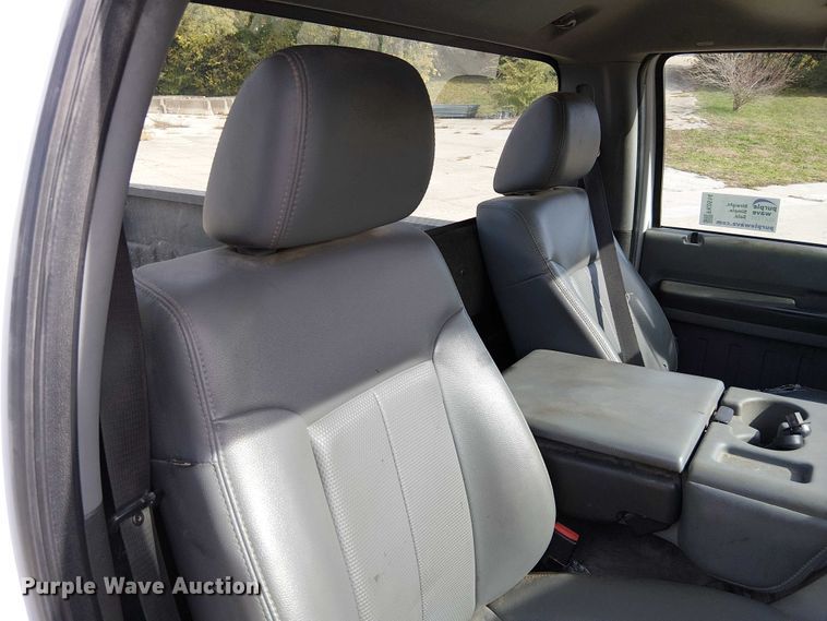 image for item FK0514 2011 Ford F350 Super Duty XL pickup truck