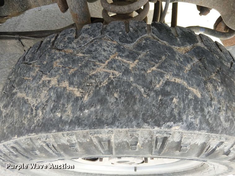 image for item FK0514 2011 Ford F350 Super Duty XL pickup truck