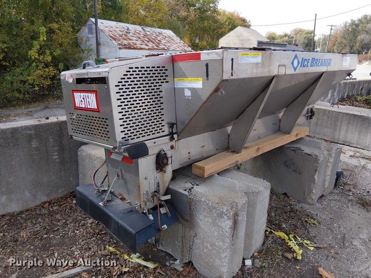 image for item FK0515 Western spreader