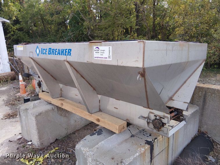 image for item FK0515 Western spreader