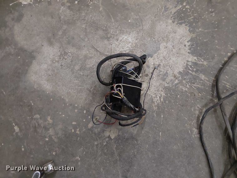 image for item FK0515 Western spreader