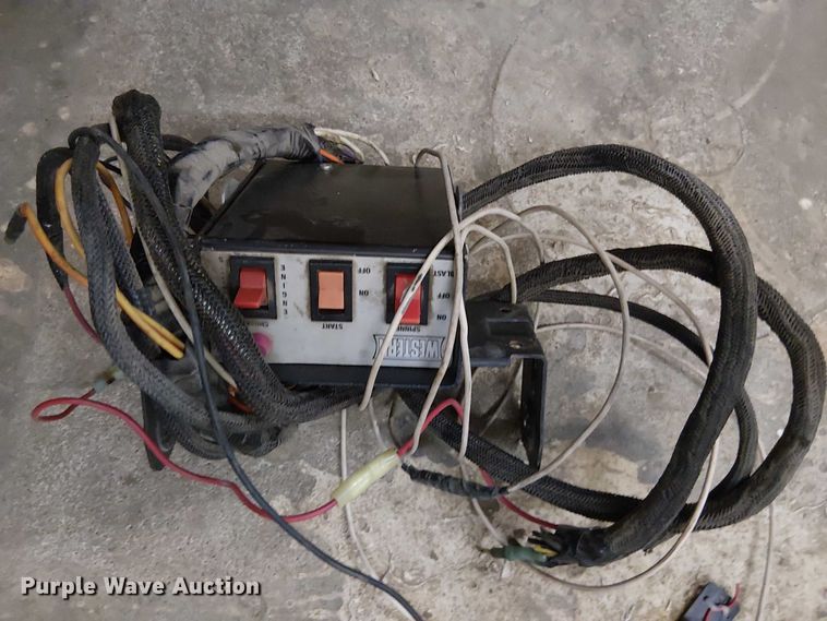 image for item FK0515 Western spreader