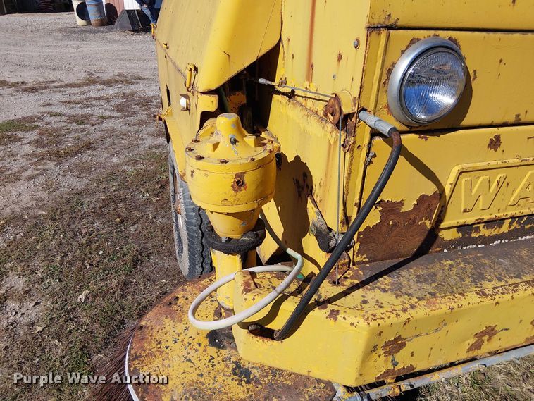 image for item FK0523 Wayne 1-460 street sweeper truck