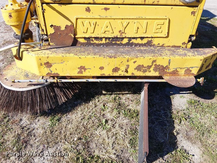 image for item FK0523 Wayne 1-460 street sweeper truck