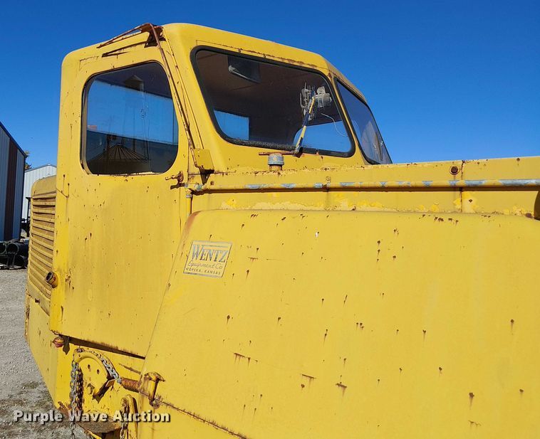 image for item FK0523 Wayne 1-460 street sweeper truck