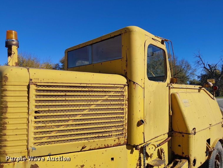 image for item FK0523 Wayne 1-460 street sweeper truck