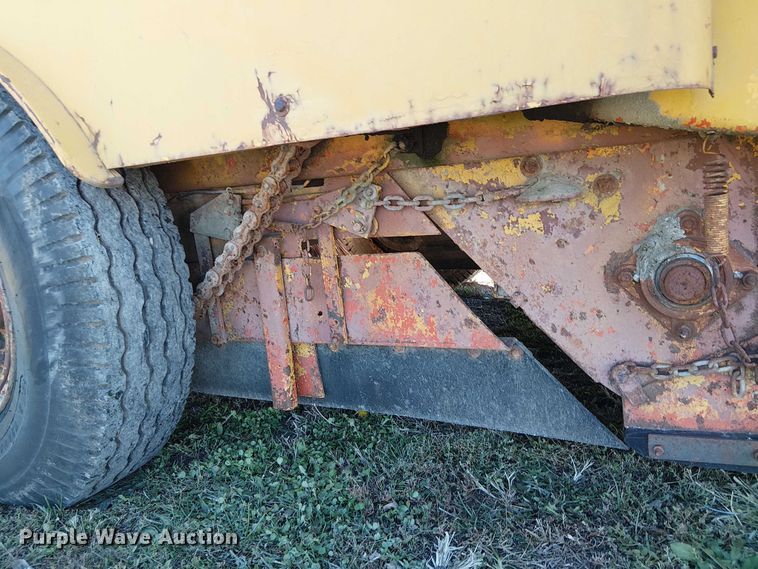 image for item FK0523 Wayne 1-460 street sweeper truck