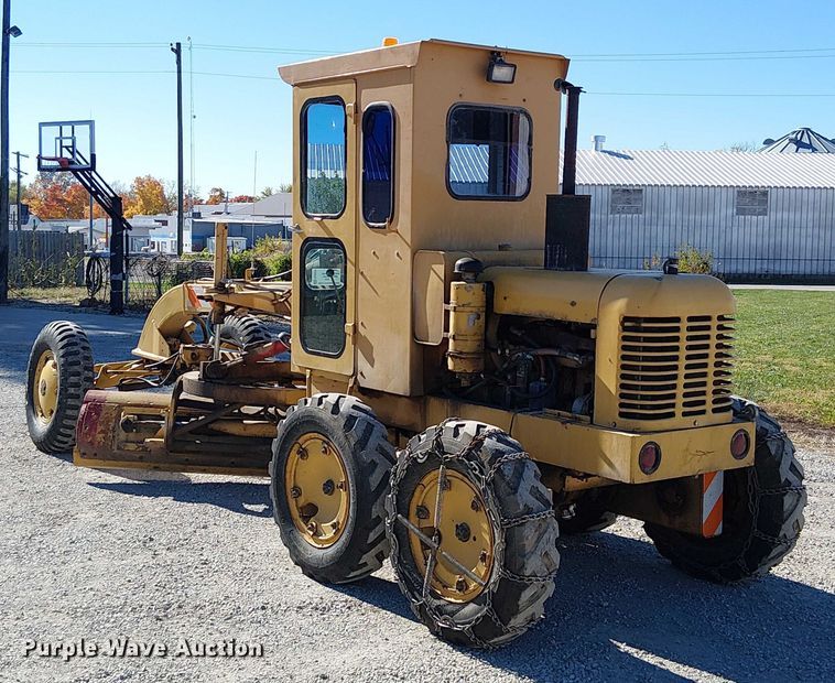 image for item FK0524 1957 Allis-Chalmers D rigid frame motor grader