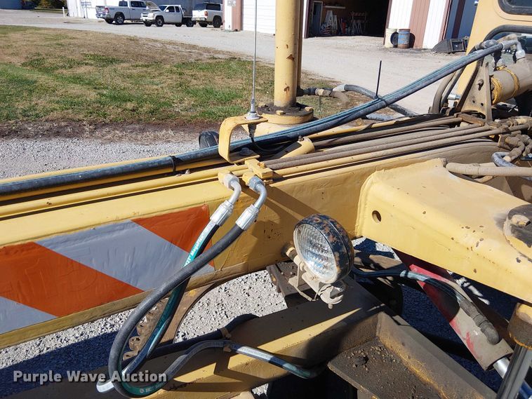 image for item FK0524 1957 Allis-Chalmers D rigid frame motor grader