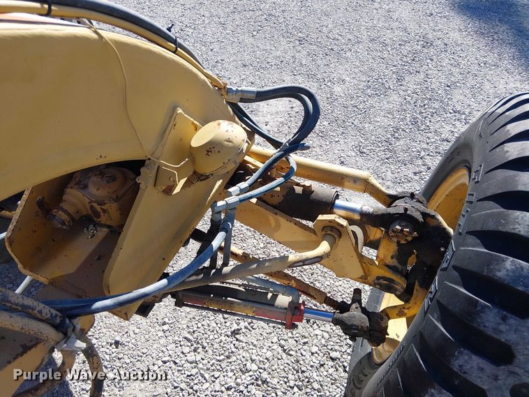 image for item FK0524 1957 Allis-Chalmers D rigid frame motor grader