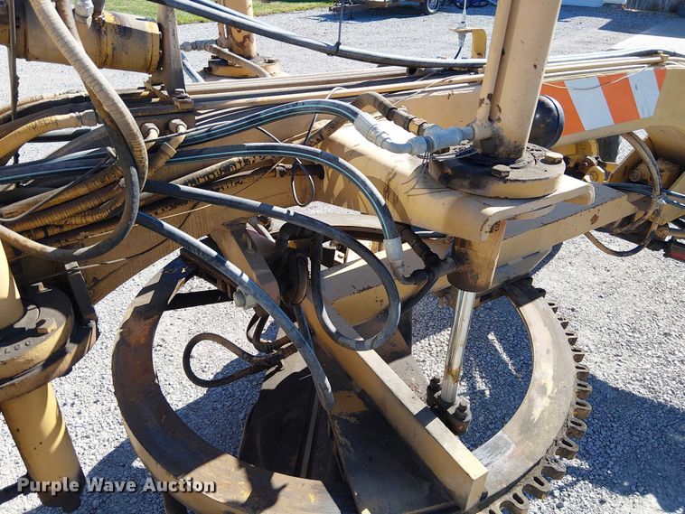 image for item FK0524 1957 Allis-Chalmers D rigid frame motor grader