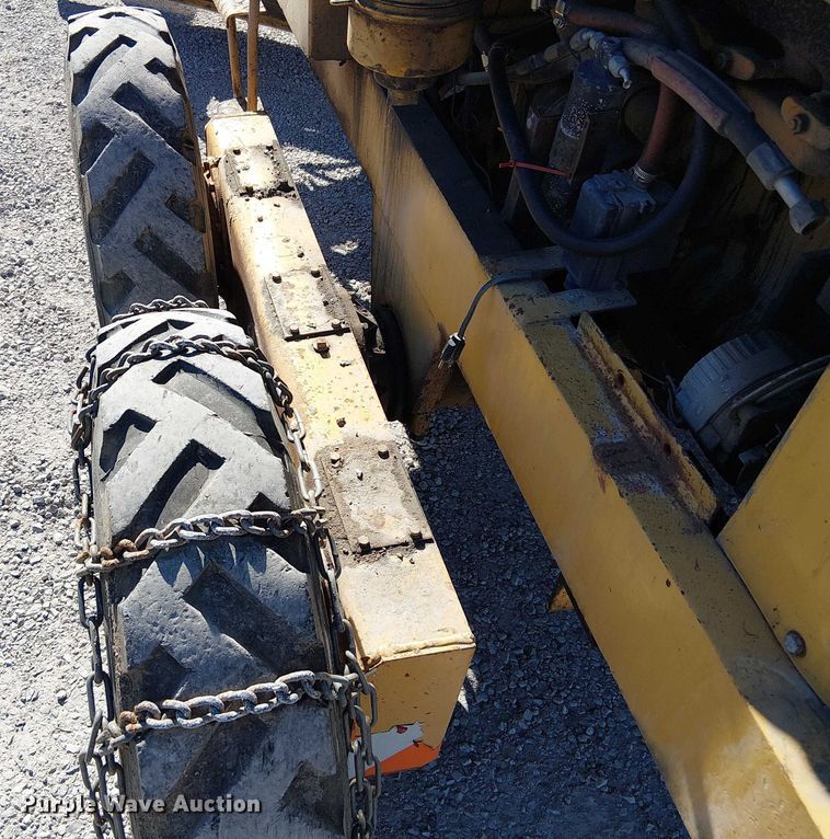 image for item FK0524 1957 Allis-Chalmers D rigid frame motor grader