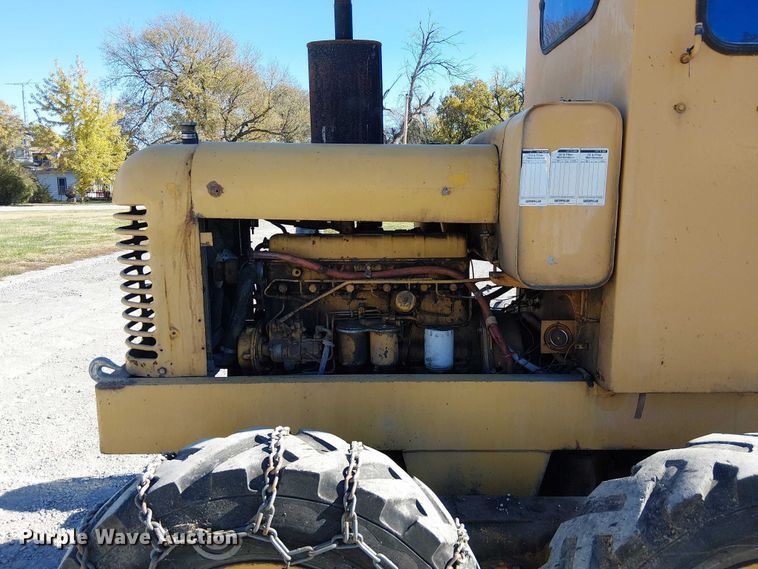 image for item FK0524 1957 Allis-Chalmers D rigid frame motor grader