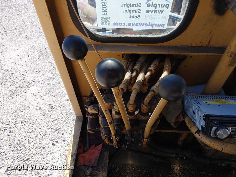 image for item FK0524 1957 Allis-Chalmers D rigid frame motor grader