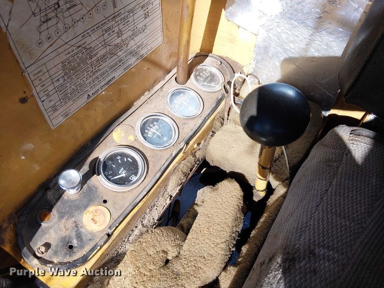 image for item FK0524 1957 Allis-Chalmers D rigid frame motor grader