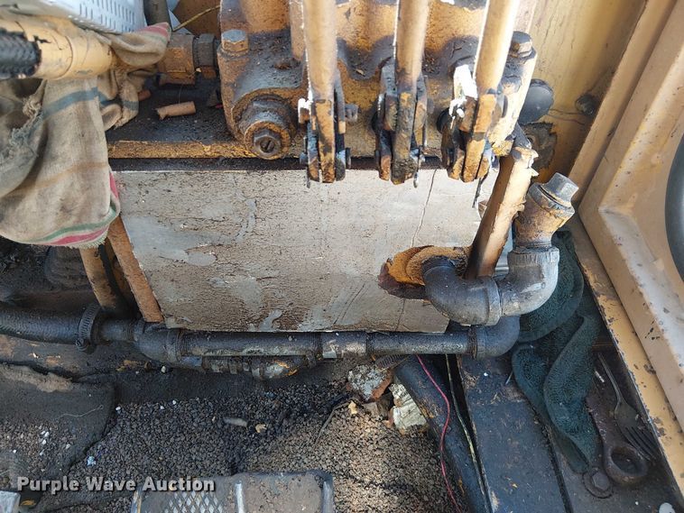 image for item FK0524 1957 Allis-Chalmers D rigid frame motor grader