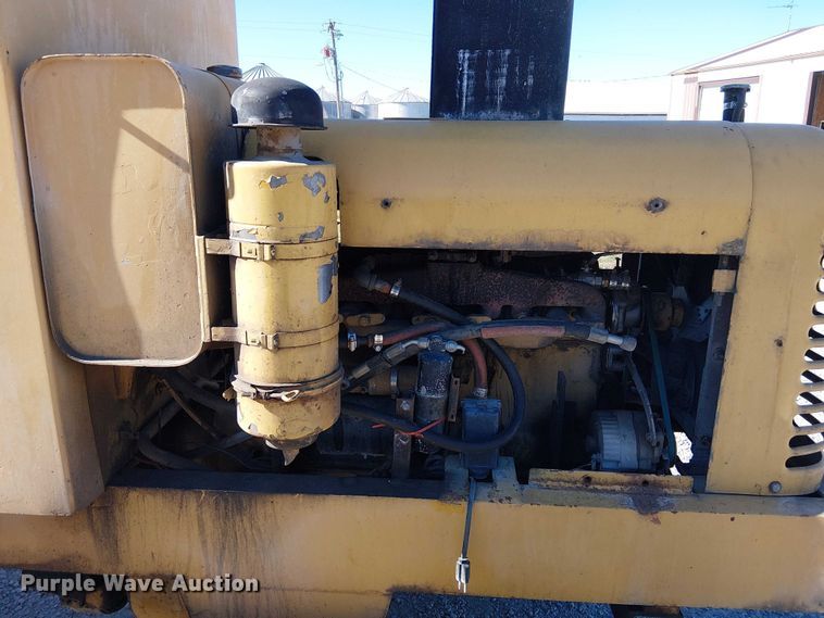 image for item FK0524 1957 Allis-Chalmers D rigid frame motor grader