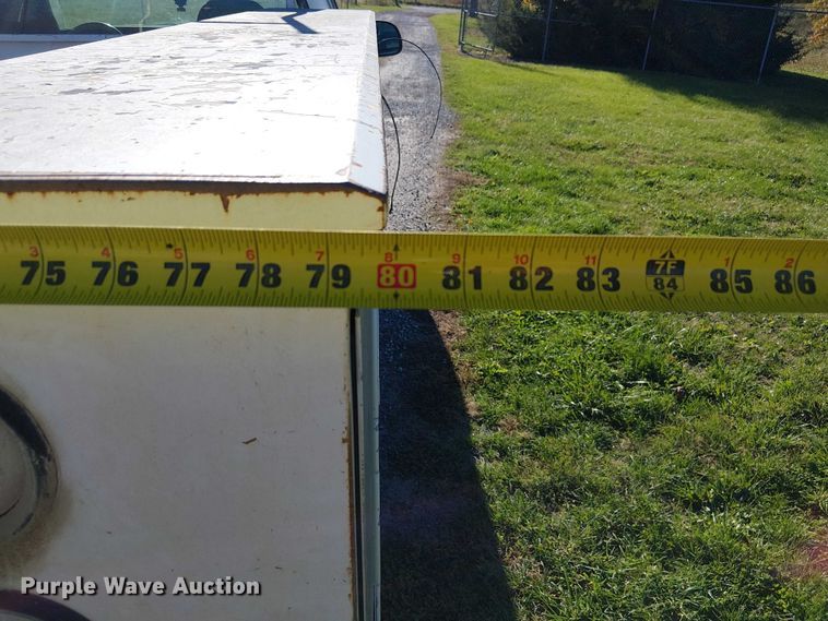 image for item FK0539 2002 Chevrolet Silverado 2500HD utility bed pickup truck