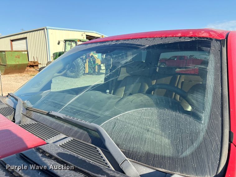 image for item IE9190 2011 Chevrolet Silverado 3500HD Crew Cab pickup truck