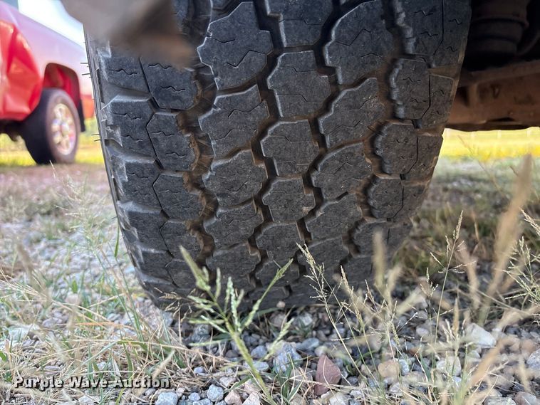 image for item IE9190 2011 Chevrolet Silverado 3500HD Crew Cab pickup truck