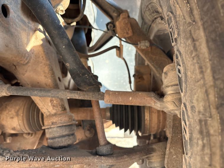 image for item IE9191 2011 Chevrolet Silverado 3500HD Crew Cab pickup truck