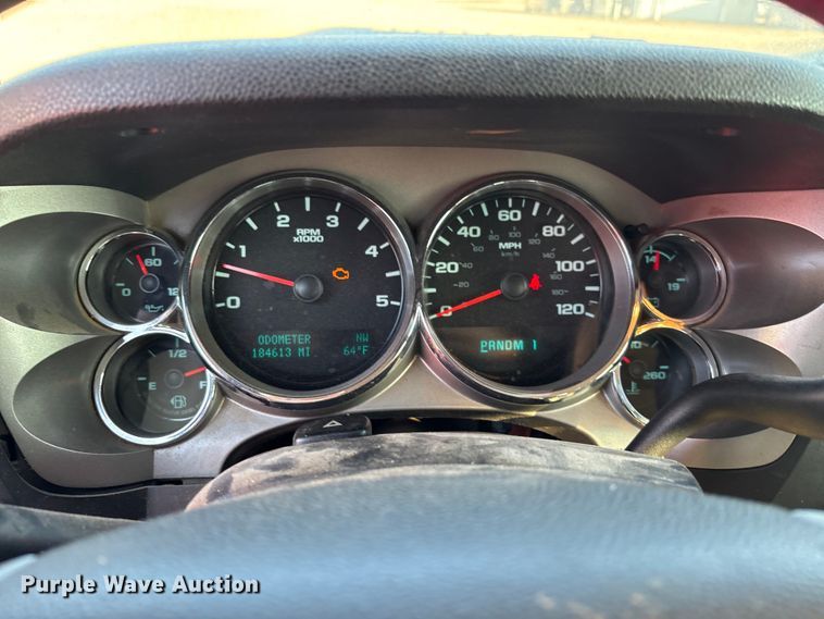 image for item IE9191 2011 Chevrolet Silverado 3500HD Crew Cab pickup truck