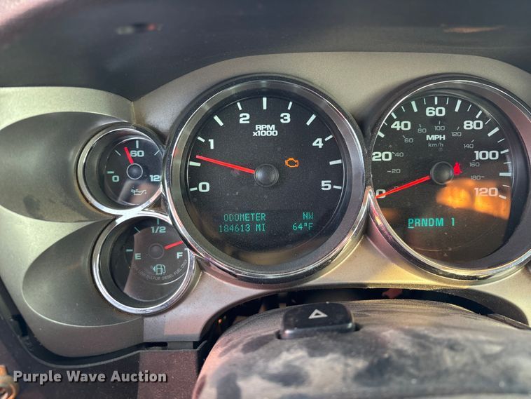 image for item IE9191 2011 Chevrolet Silverado 3500HD Crew Cab pickup truck